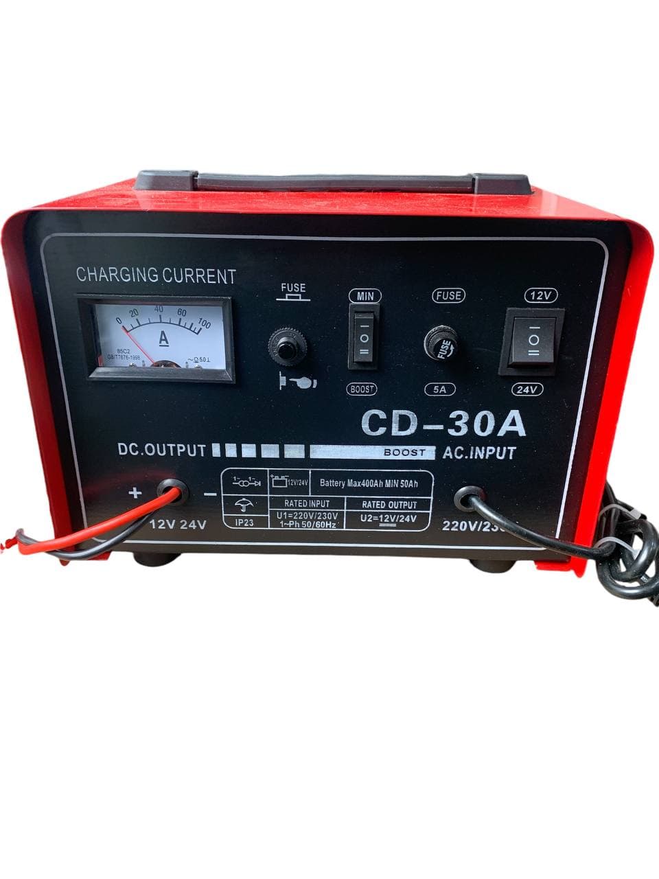 Зарядний пристрій CD-30A для акумуляторів з 12/24В на 220В